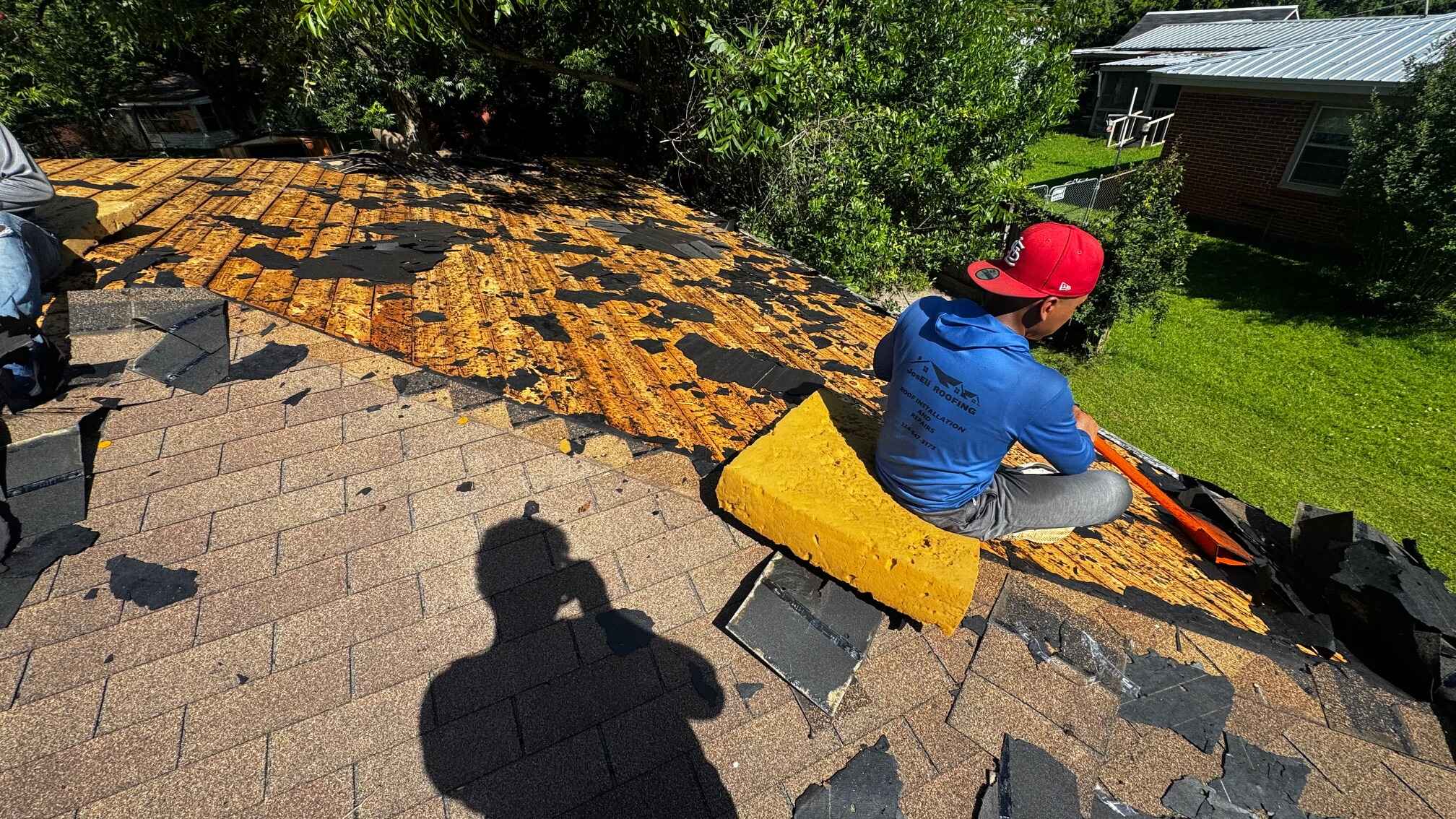 Dothan roof replacement project with new shingles going on